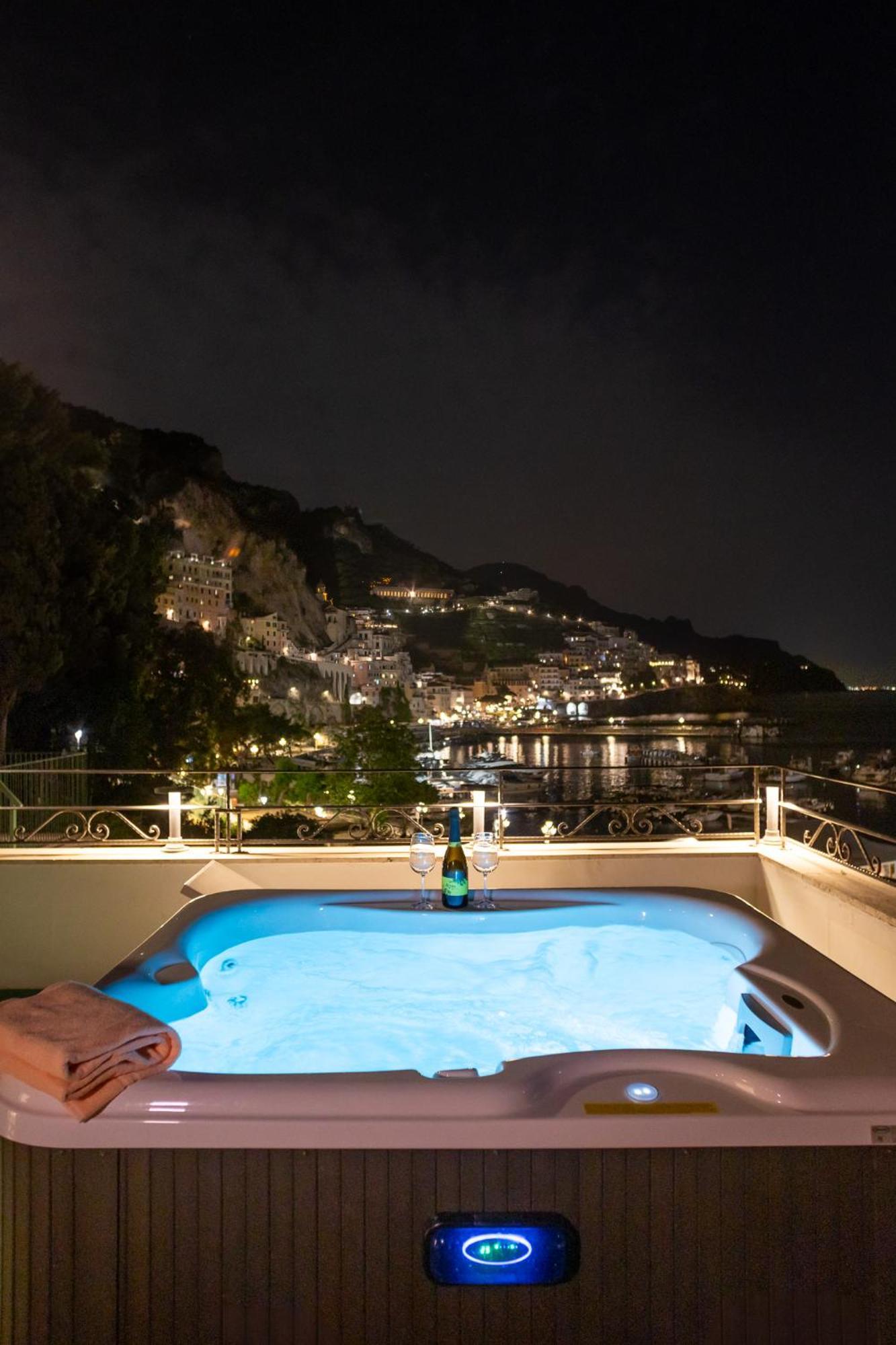 Hotel Aurora Amalfi Exterior foto